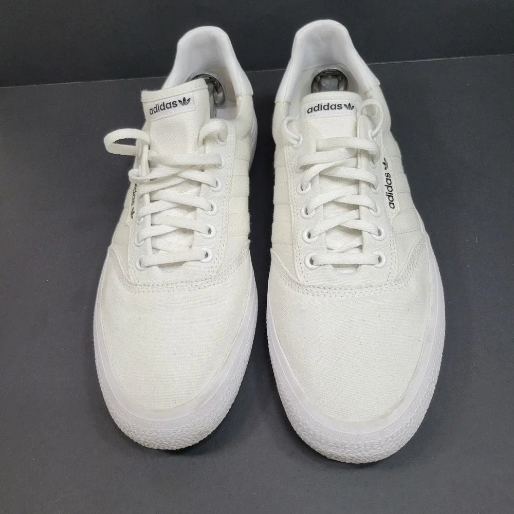 Adidas 3 Stripe White Sneakers Men's Size 10.5 Casual Lace Up Shoes Activewear